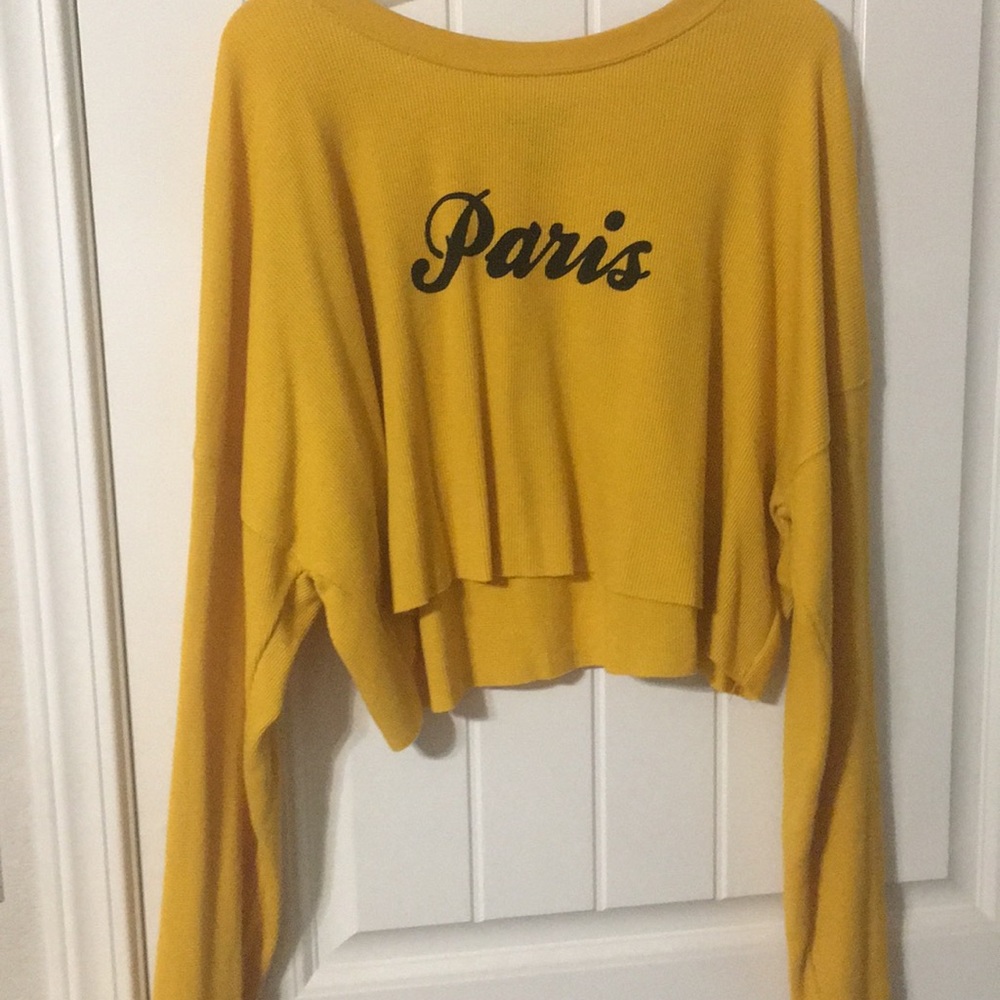 Long sleeve yellow crop top